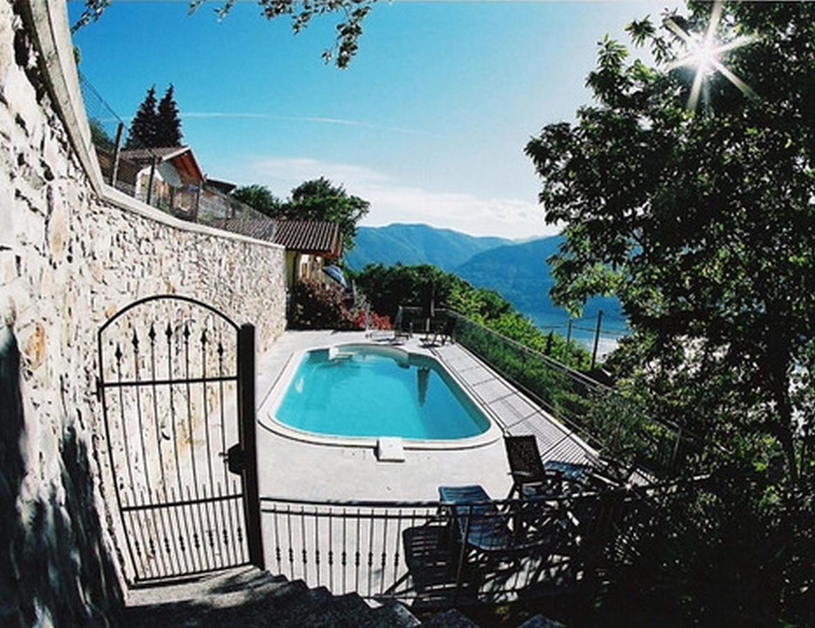 Case Bellissime Tronzano Lago Maggiore Exterior photo