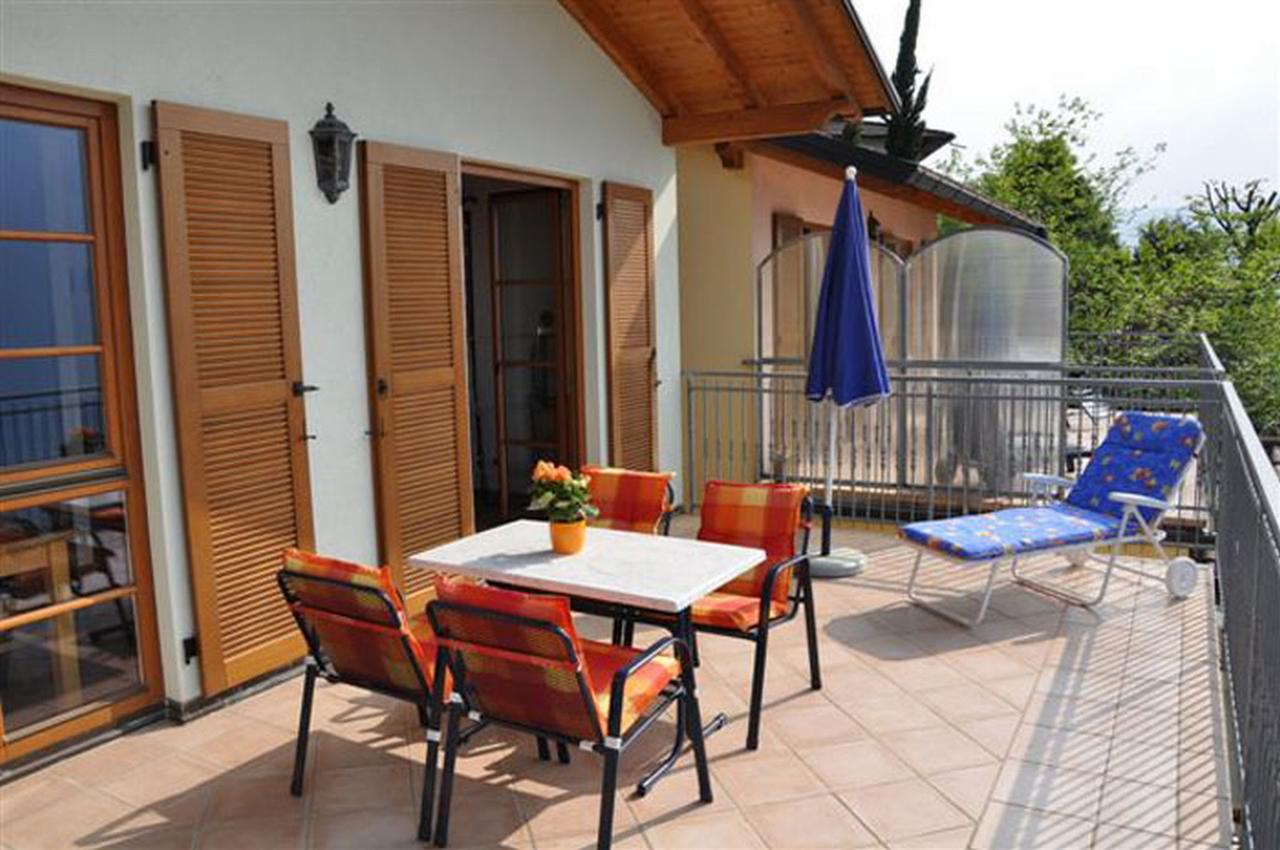Case Bellissime Tronzano Lago Maggiore Exterior photo